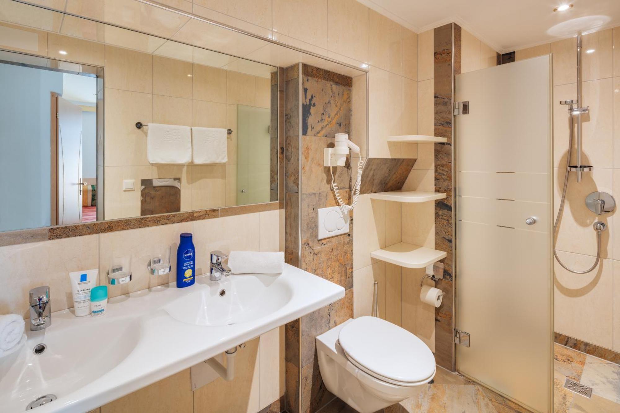 Apparthotel Talhof, Restaurant, Pool Und Spa Oberau Extérieur photo