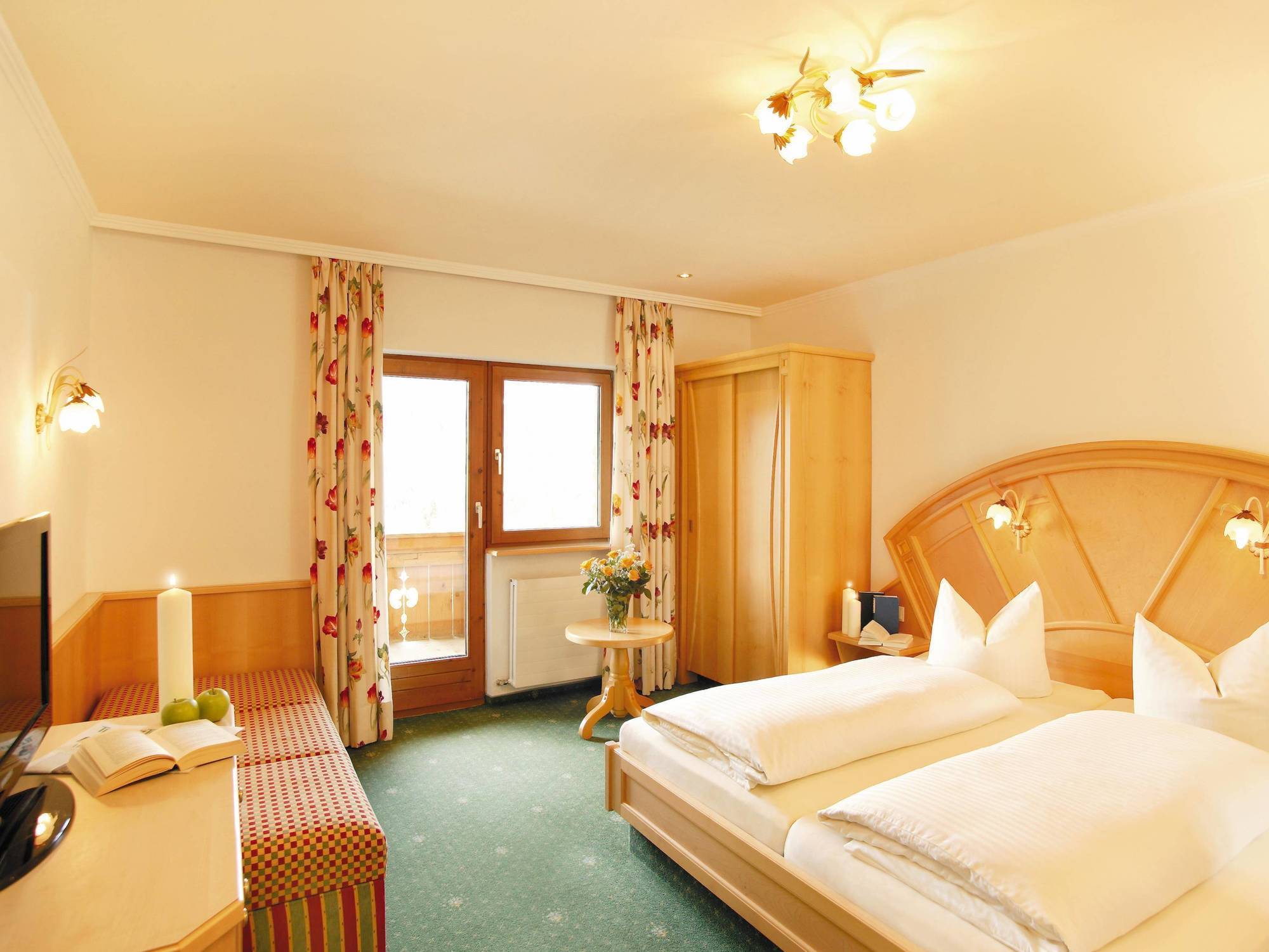 Apparthotel Talhof, Restaurant, Pool Und Spa Oberau Extérieur photo